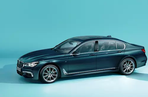 BMW 7-series Edition 40 Jahre breaks cover before Frankfurt